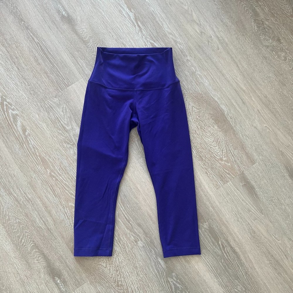 Lululemon Wunder Under Crop Roll Down Sz 6